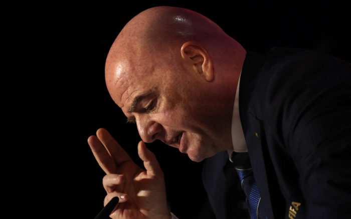 Expresidente de la UEFA demanda a Infantino, presidente de FIFA, por tráfico de influencias y calumnias