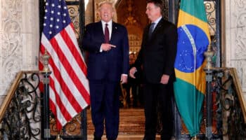 Sheinbaum evita profundizar sobre llegada de Bolsonaro a EE.UU.