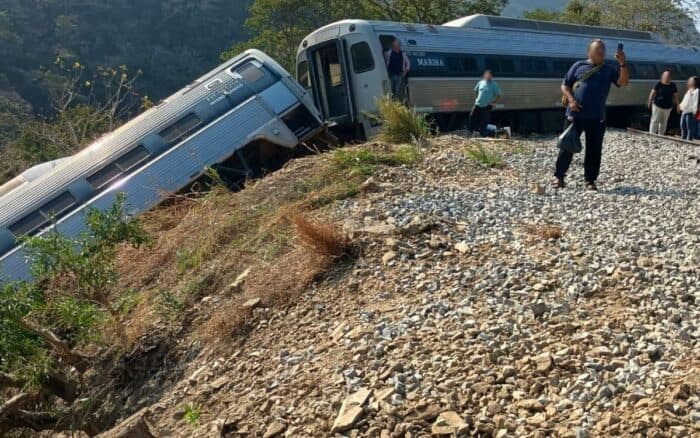 Denuncias por accidente del Tren Interoceánico no requieren abogados privados: Sheinbaum