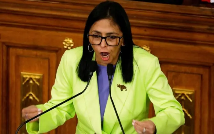 Marco Rubio amenaza con usar la fuerza si Delcy Rodríguez no coopera con EE.UU.