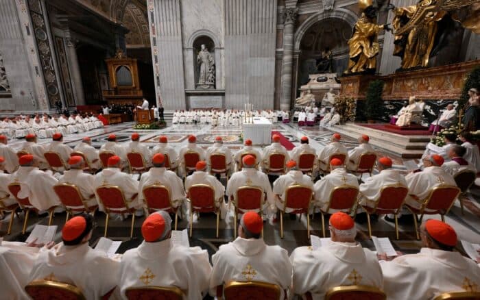 El Vaticano intentó negociar asilo de Maduro en Rusia, según el Washington Post