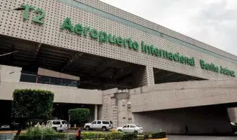 Prevén afectaciones en accesos al AICM por movilización de taxistas este miércoles