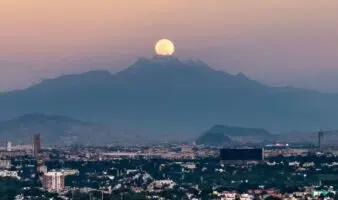 Fotos | Así luce la Luna Azul; la segunda ‘microluna’ de mayo
