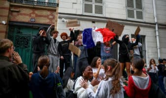 Manifestaciones previstas en Francia obligan a aplazar el PSG-Lyon