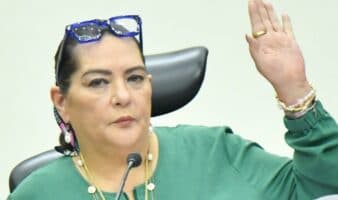 Auditoría anuncia revisión al INE: hay indicios de colusiones y triangulación de recursos