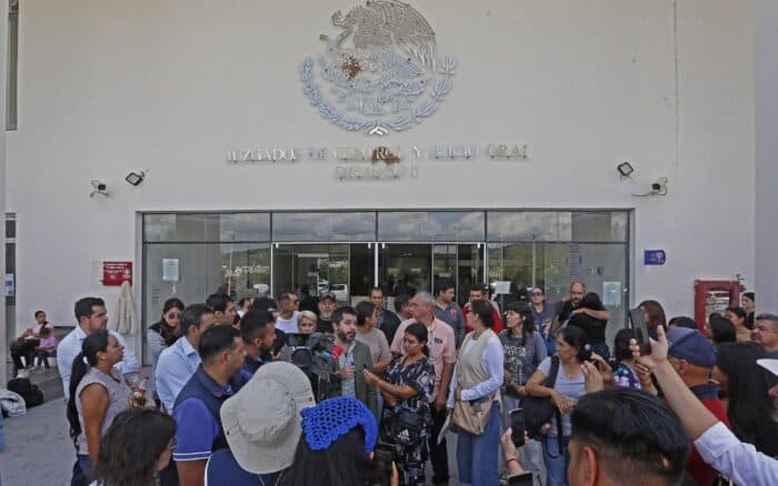 Alfaro reconoce 'graves errores' e informa liberación de manifestantes detenidos