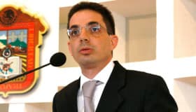 ONG critica designación de Bazbaz en Hacienda