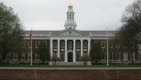 Mexicanos en Harvard deben pronunciarse ante ingreso de Calderón: Meyer