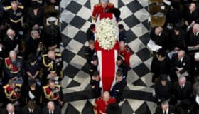 Con honores militares despiden a Margaret Thatcher