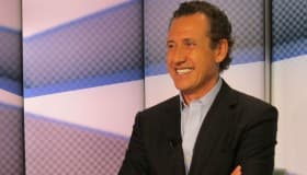 Si el futbol es el circo que quiere ver la gente, algún valor tendrá: Jorge Valdano en CNN