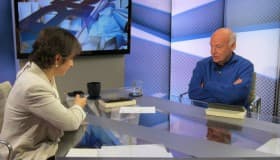 Drogas deben legalizarse; estúpidas, las decisiones de gobiernos: Galeano en CNN