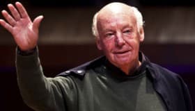 "La guerra se vende mintiendo, como se venden los autos": Eduardo Galeano