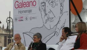 Homenaje a Eduardo Galeano, en el corazón de la Ciudad de México