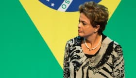 La crisis “va a pasar rápido”: Rousseff