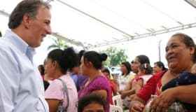 Cumpliremos con la entrega de televisores: Meade