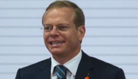 "Total respaldo" a Escobar; no hay "delito que perseguir", afirma el PVEM