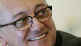 Ex jefe de Petrobras, Aldemir Bendine, es arrestado en Brasil