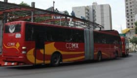 Metrobús reabre estación Insurgentes hacia Indios Verdes, pero cierra en sentido contrario
