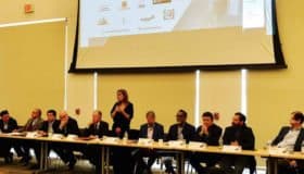 Evalúan migrantes situación tras un año del gobierno de Trump