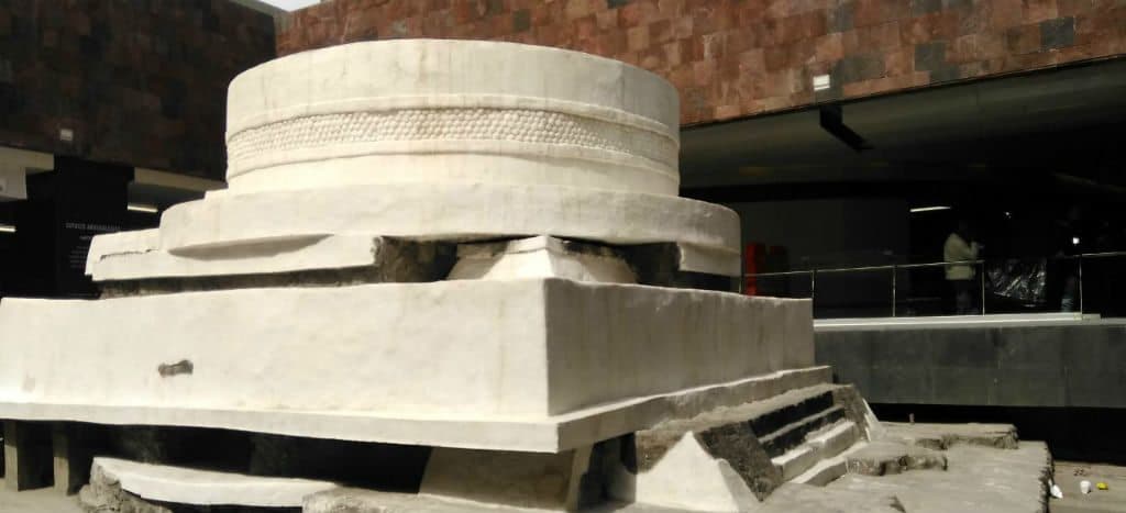 Ehécatl se ilumina en el Metro de la Ciudad de México (Video y Fotos)