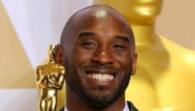 Gana Kobe Bryant el Oscar por "Dear Basketball" (Video)