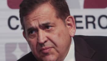 Aristegui en Vivo: Extraditan a Ancira; oculta Sedena contratos; detienen a policías por masacre en Camargo y más