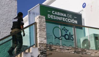 Clausuran en Cancún laboratorio donde turistas argentinos se realizaron prueba de Covid