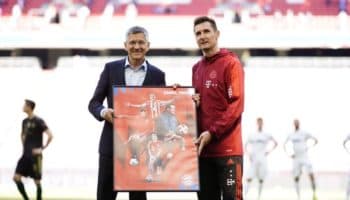 Para una trombosis la carrera como técnico de Miroslav Klose | Video