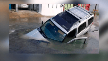 Socavón ‘se traga’ camioneta con familia dentro en Matamoros | Video