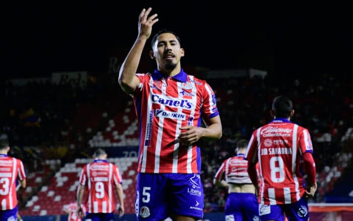 Liga MX: Logran potosinos magra ventaja ante regiomontanos | Video