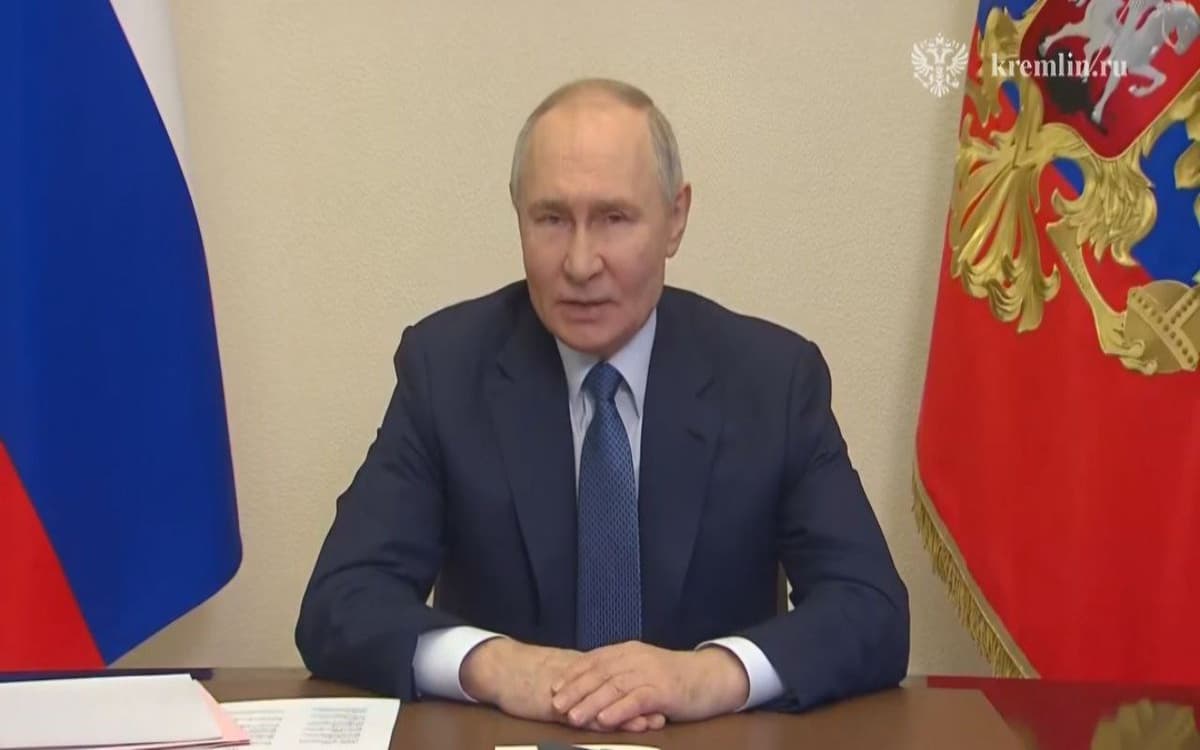 Putin felicita a Trump y abre puerta para dialogar sobre Ucrania | Video