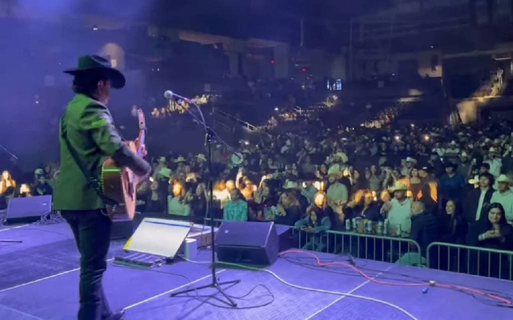 Mientras existan los entramados de violencia y muerte vinculados con el  narco, seguirá habiendo corridos que les canten”: José Manuel  Valenzuela<!-- --> | Aristegui Noticias