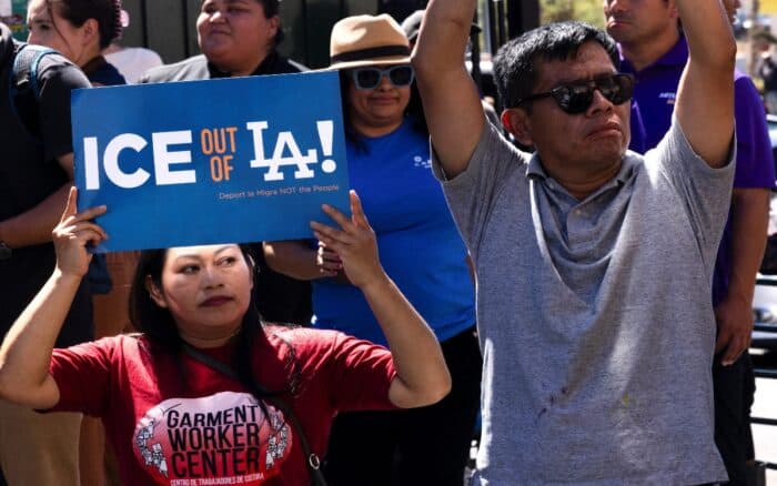 Detenciones por raza, idioma o trabajo en California son discriminatorias: Abogados