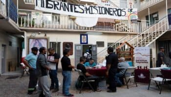 Aumenta desinformación a migrantes desde México: Periodistas