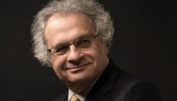 Amin Maalouf obtiene el Premio FIL de Literatura en Lenguas Romances 2025