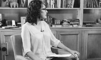 Crónicas marianas, humor a costa de uno mismo (Reseña)