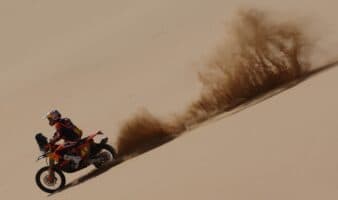 Rally Dakar 2026: Sanders arrebata el liderato de motos a Benavides | Video