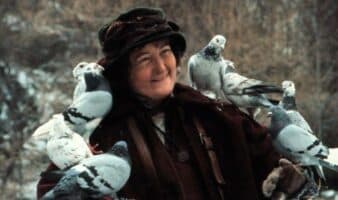 Muere Brenda Fricker, la actriz detrás de 'La mujer de las palomas' en Mi pobre angelito 2