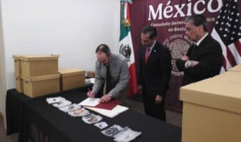 México recibe más de mil cien bienes culturales, restituidos por un particular en Estados Unidos