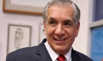 Dedican exposición al universo cultural del escritor y periodista René Avilés Fabila
