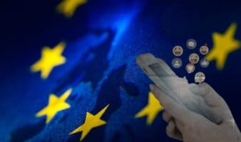 ¿Qué cambiaría en la UE con la nueva ley sobre niños y redes sociales?
