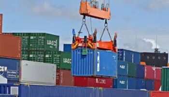 México reporta un superávit comercial de 606 millones de dólares en octubre