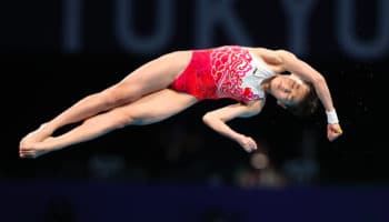 Quan Hongchan, la clavadista china de 14 años que logró el 10 perfecto | Video