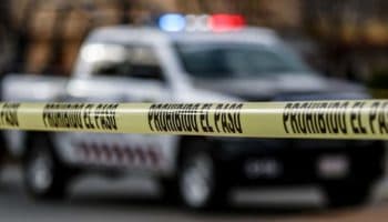Abandonan 3 cuerpos desmembrados frente a supermercado en Acapulco