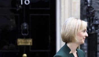 Liz Truss abandonó Downing Street y defendió las medidas tomadas por su gobierno