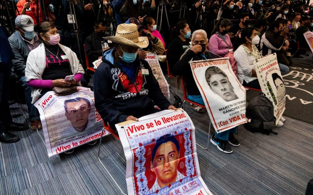 Gobierno federal buscar cerrar Caso Ayotzinapa con investigación incompleta: Rosales