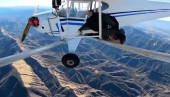 Youtuber estrella intencionalmente un avión 'por vistas' | Video