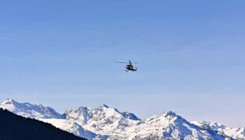 Mueren cinco mexicanos al estrellarse su helicóptero cerca del Everest