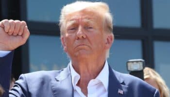 Trump pide que su juicio se celebre hasta 2026