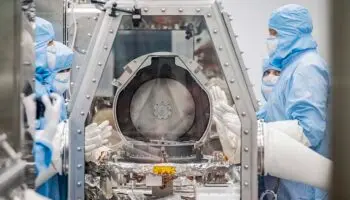 Científicos de la NASA se quedan 'sin aliento' al encontrar polvo oscuro en 'cofre' de asteroide Bennu
